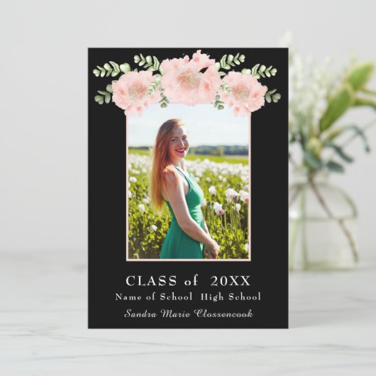 Matig, roze bloem afstuderen aankondiging (Staand voorkant)