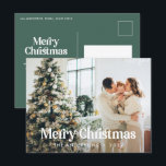 Matige groene waterverf botanische typografie feestdagenkaart<br><div class="desc">Moderne,  volledig afgeblazen foto elegant rustic waterverf droogde botanische florale gedempte kleuren kerstkaart. Sage groen,  jager groen,  zwart,  wit en bruin modern op trendkleur.</div>