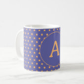 Matige monogram Periwinkle Perzikpok Dot Koffiemok (Voorkant links)