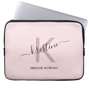 Matige zwarte roze script monogram naam laptop sleeve