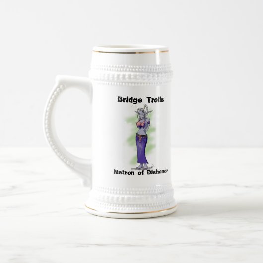 Matron of Dishonor stein Bierpul (Links)