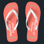 Matron of Honor NAME Coral Teenslippers<br><div class="desc">Heldere koraal achtergrond met Matron of Honor geschreven in witte tekst en Naam en datum van bruiloft in turquoise blauw.  strandbestemming teenslippers als onderdeel van de huwelijksfeestgunsten. Originele design van TamiraZDesigns.</div>