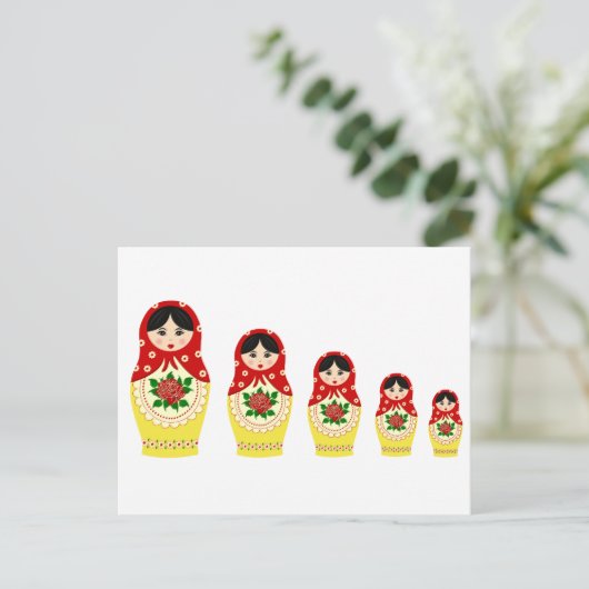 Matryoschka poppen rood briefkaart (Staand voorkant)
