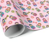 Matryoshka Russische dollars op roze achtergrond Cadeaupapier (Rol Hoek)