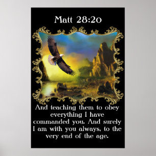 Matt 28:20 met een adelaar die over het landschap  poster