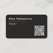 Matte Black Minimal QR Code Tech Founder Startup Visitekaartje (Voorkant)