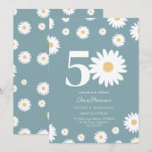 Matte Blue Daisy 50ste verjaardag uitnodiging (Voorkant / Achterkant)