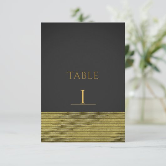 Matte Gouden Moderne Glam Lovertjes Chic Tafelnumm Kaart (Staand voorkant)