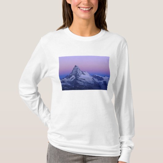 Matterhorn bij zonsopgang, Zermatt, Zwitserse Alpe T-shirt (Voorkant)