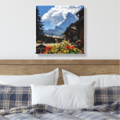 Matterhorn en Zermatt-dorpshuizen, Zwitserland Canvas Afdruk (Insitu (Slaapkamer))