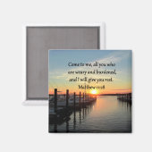 MATTEÜS 11:28 ZONSONDERGANGSSCHRIFT MAGNEET (Voorkant / Achterkant)