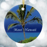 Maui Hawaii Ornament<br><div class="desc">Mooie gewaagde blues achter een groene palmboom voor mensen die van Maui houden.</div>