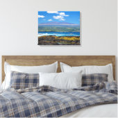 Mauna Kea en Hilo Bay Canvas Afdrukken (Insitu (Slaapkamer))