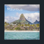 Mauritius Indische Oceaan Flic En flac Beach Souve Magneet<br><div class="desc">Mauritius Indische Oceaan met Flic En flac strand en palmbomen vakantie souvenir voor Riviere Noire en Tamarin reizigers. Indische Oceaan Mauritius eiland panorama vakantie ontwerp voor eilandliefhebbers. Mauritius panorama ontwerp voor Indische Oceaan vakantie met strand en palmbomen. Souvenir voor Tamarin en Riviere Noire reizigers in Mauritius eiland met bergen en...</div>