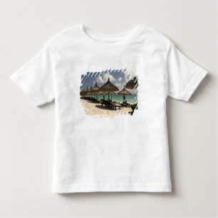 Mauritius, Poste de Flacq. Beach scène bij Kinder Shirts
