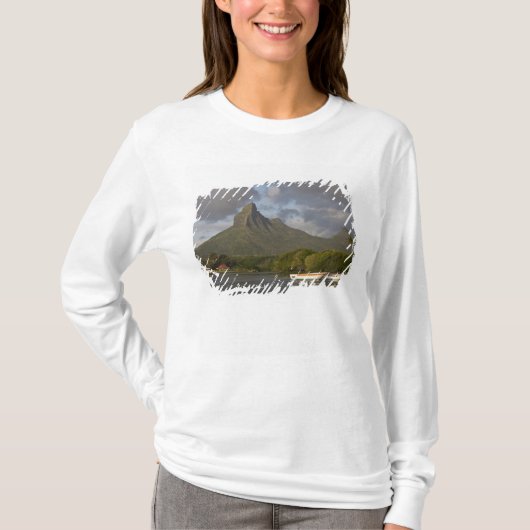 Mauritius, West-Mauritius, Tamarin, Montagne T-shirt (Voorkant)