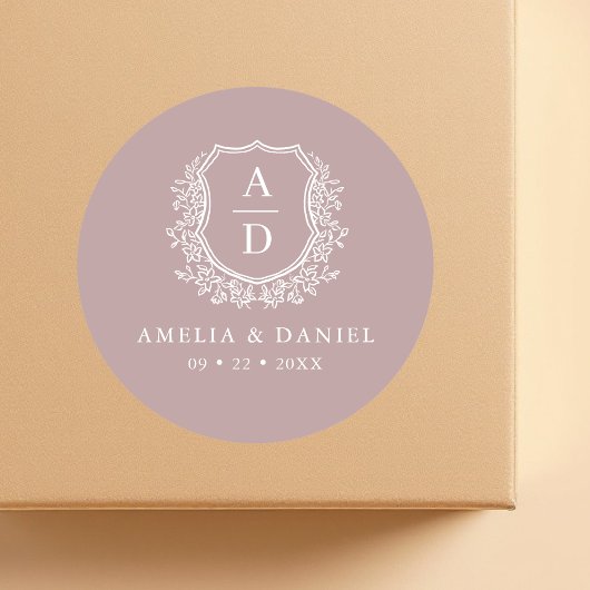 Mauve Crest Modern Monogram Trouwen Ronde Sticker