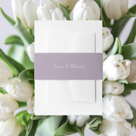 Mauve eenvoudige gestileerde naam bruiloft uitnodigingen wikkel