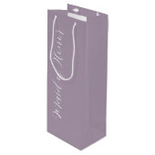 Mauve gestileerde script getuige van de bruid wijn cadeautas (Voorkant Gekanteld)