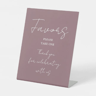 Mauve minimalistische elegante script favors reclamebord met voetstuk