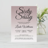 Mauve Ombre 60 en Sassy 60th Birthday Invitation Kaart (Staand voorkant)