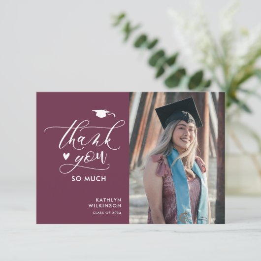 Mauve Paarse Elegant Script Minimalist Afstuderen Bedankkaart (Staand voorkant)