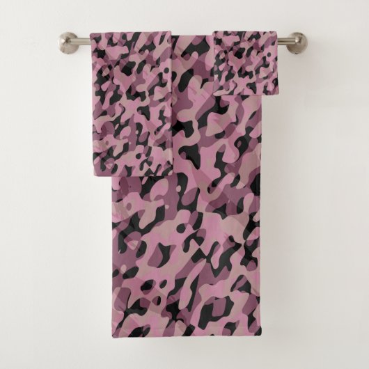 Mauve roze en houtskool Camo abstract Bad Handdoek (Insitu)