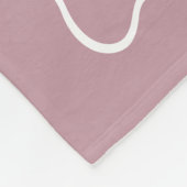 Mauve Wavy Border Monogrammed Fleece Deken (Hoek)