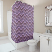 Mauve zigzag strepen douchegordijn (In situ)