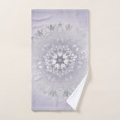 Mauve Zilveren Bloemrijke Mandala Bad Handdoek (Handdoek)
