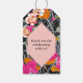 Maximalistische moderne gemarmerde bloemenbruiloft cadeaulabel (Achterkant)