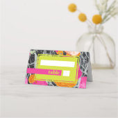 Maximalistische moderne gemarmerde bloemenbruiloft plaatskaartje (Voorkant)