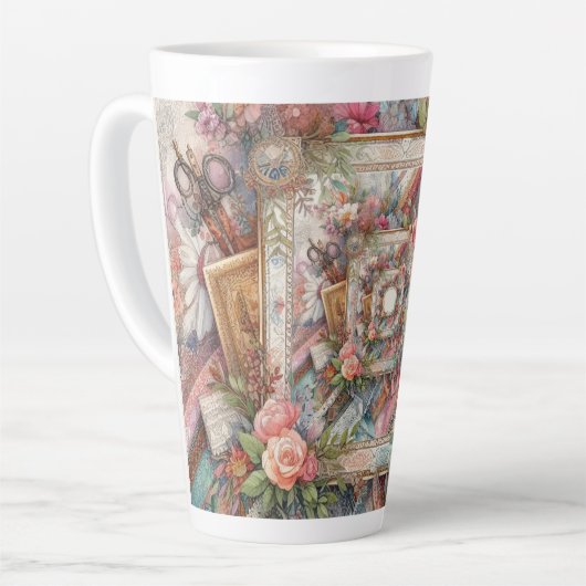 Maximalistische Vintage Decoupage Latte Mok (Linkerhoek)
