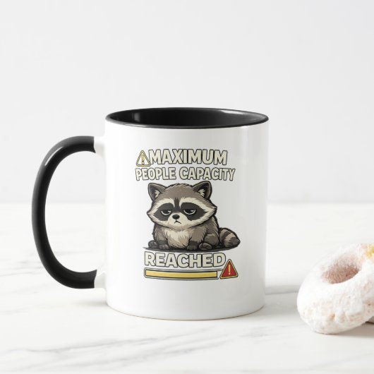 Maximum Mens Capaciteit Bereikt Grappige Wasbeer Mok (Met donut)