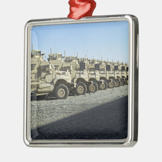 MaxxPro Metalen Ornament (Links)