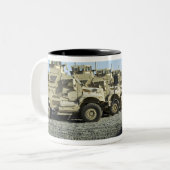 MaxxPro Tweekleurige Koffiemok (Voorkant links)