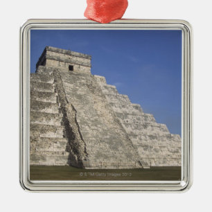 Maya ruïnes in Chichen Itza, Kukulcans Pyramide Metalen Ornament