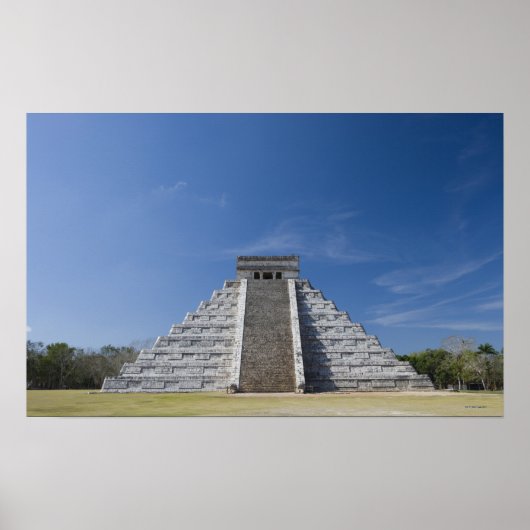 Mayan Pyramid, Morning in maart Poster (Voorkant)