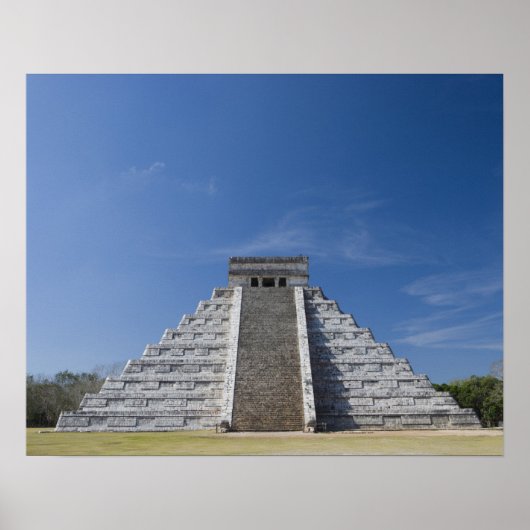 Mayan Pyramid, Morning in maart Poster (Voorkant)