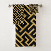 Maze-Black en Gold- Bad Handdoek (Insitu)