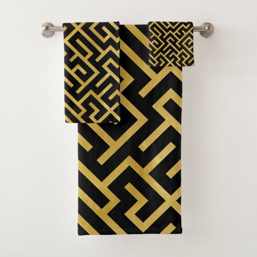 Maze-Black en Gold- Bad Handdoek (Insitu)