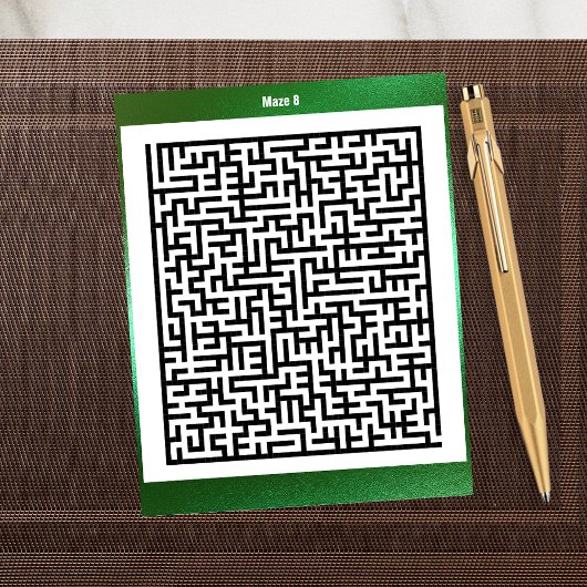 Maze Puzzle Eight Green | ActiviteitenKaarten Briefkaart