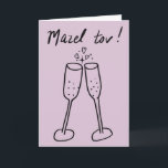 Mazel Tov Bruiloft Champagne Proost Schets Doodle Kaart<br><div class="desc">Zoete tekening van twee bubbelglazen om iemand te feliciteren met hun bruiloft of verloving! Klik op "Personaliseren" hierboven om de binnentekst naar wens te bewerken. Klik vervolgens op "Bewerken met behulp van ontwerpgereedschap" om de lettertypen, kleuren en plaatsingen aan te passen. U kunt ook de achtergrondkleur wijzigen of mijn winkel...</div>