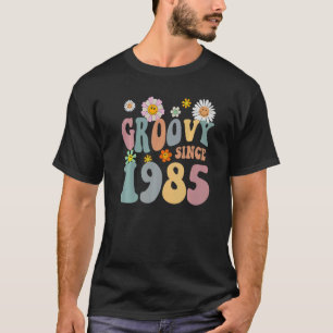 MB Groovy Sinds 1985 Retro Hippie Flower 37e Geboo T-shirt