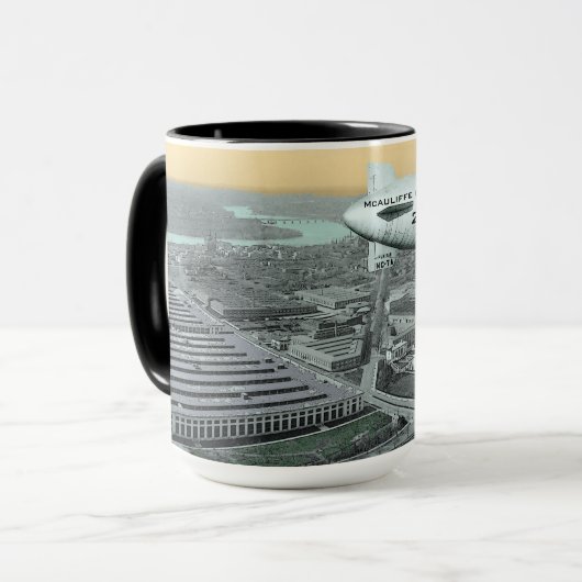 McAuliffe voor President 2020 comic mok blimp DC (Voorkant links)