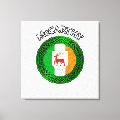 McCarthy Crest & Celtic Knot op Shamrock Canvas Pr (Voorkant)