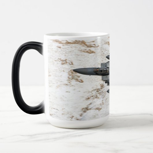 McDonnell Douglas F-15 Eagle Magische Mok (Links)