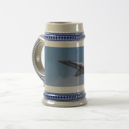 McDonnell Douglas F/A-18 Hornet Bierpul (Voorkant links)