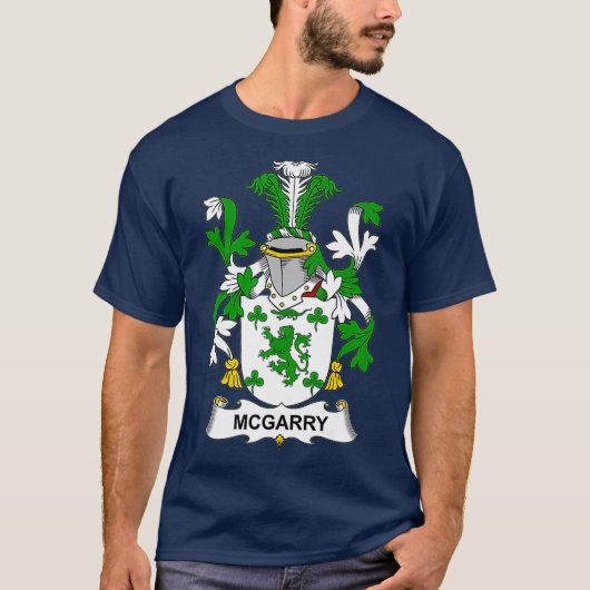 McGarry Coat of Arms Family Crest T-shirt (Voorkant)