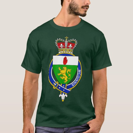 McGinnis Coat of Arms Family Crest T-shirt (Voorkant)